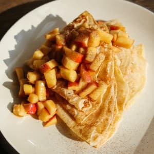 Cinnamon Raisin Pancakes